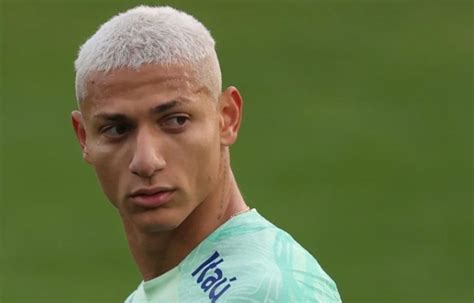 Richarlison Faz Tatuagem Em Homenagem A Neymar Ronaldo E Pel Veja