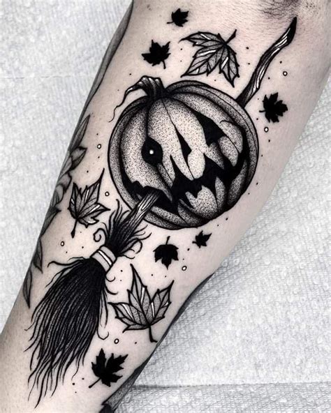 Pin Von Topher Morton Auf Body Art Black And Grey Tattoos Kleine