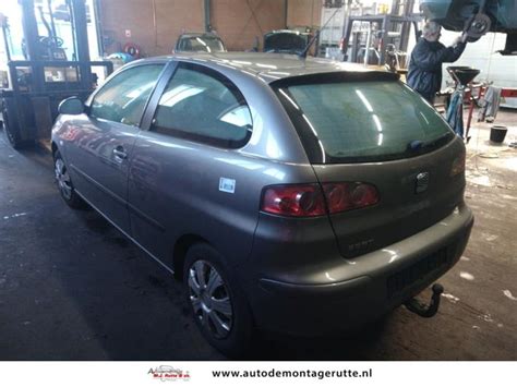 Seat Ibiza Iii 14 16v 100 Salvage Vehicle 2005 Gray