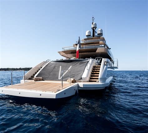 Swim Platform Image Gallery Luxury Yacht Browser By Charterworld