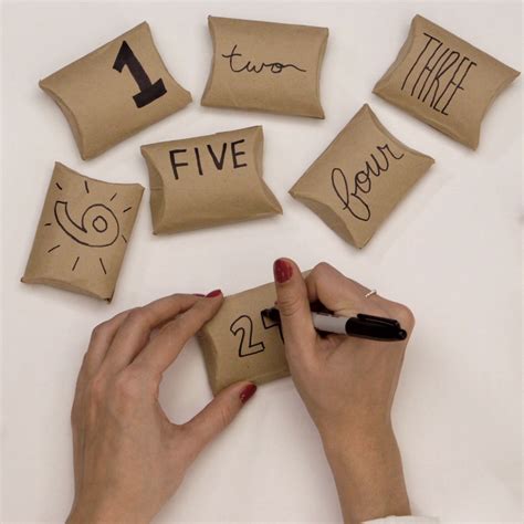 Prep for Santa With a DIY Advent Calendar – Makeful