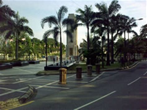 Tugu Peringatan Negara Malaysia - (Malaysia National Monument)