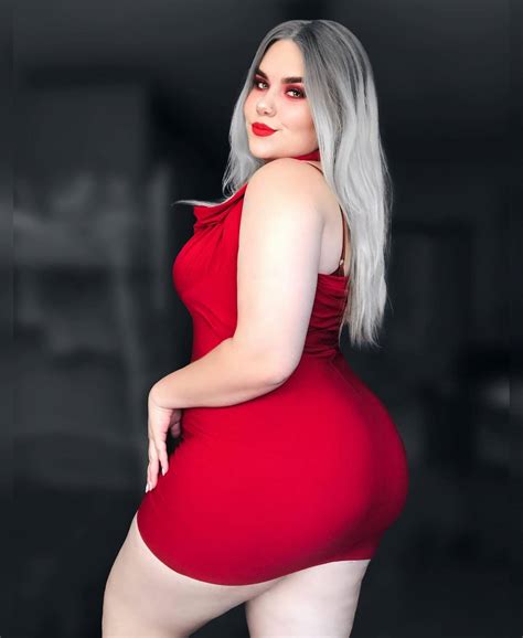 Featuring Anastasia @koftacurvy... - Illustrious Fashion