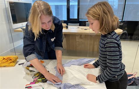 Modern sustainable products will soon reinvent 70's hair fashion 23