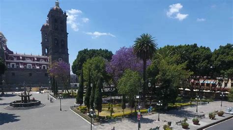 Zócalo de Puebla de tianguis a zona histórica Ambas Manos