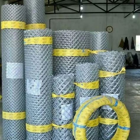 Iron Galvanized Tata Chain Link Mesh Wire Diameter 2mm Mesh Size