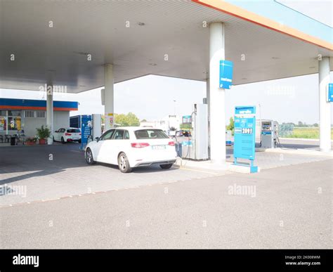 Lpg Gas Filling Stations And Cars Stock Photo Alamy