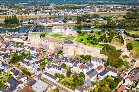 Vista A Rea De La Ciudad De Amboise Francia Foto Premium