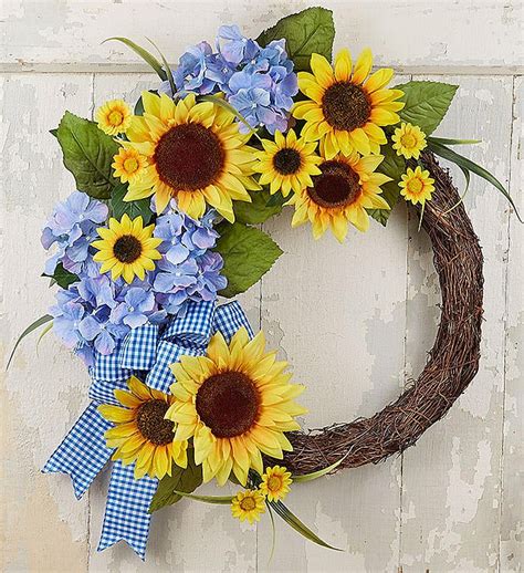 Keepsake Farmhouse Sunflower Wreath - 18" | 1800Flowers.com