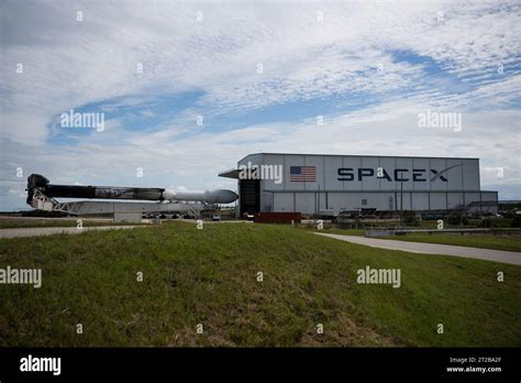 Lanzamiento De Psyche Un Cohete Spacex Falcon Heavy Con La Nave Espacial Psyche A Bordo Es