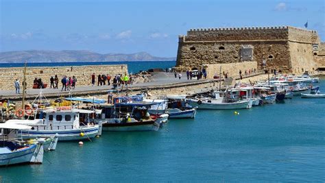 Heraklion 5,000 YEARS OF HISTORY AND THE GATEWAY TO CRETE - Porto Planet