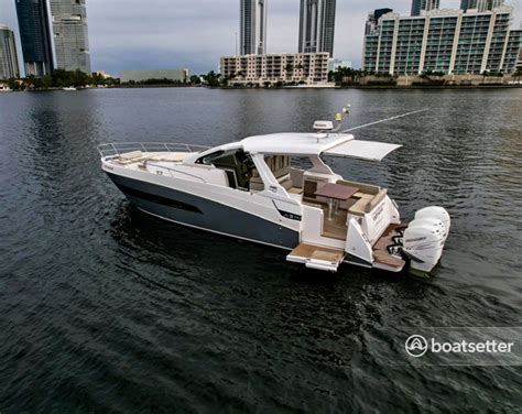 Rent A Azimut Verve In North Bay Village Fl On Boatsetter