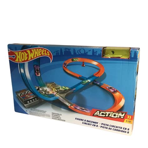 Hot Wheels Figure Raceway Action