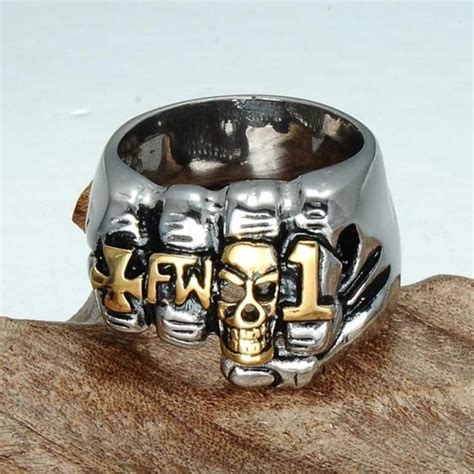 Bague Homme T Te De Mort Poing Chevali Re Prestige