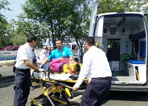 Ocho Lesionados Y Probable Muerto Deja Aparatoso Accidente Sobre La Salida Quiroga En Morelia