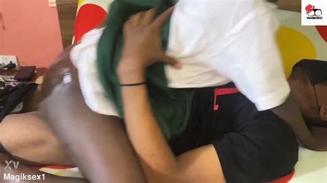 Xvideos Jeune Femme D Ecole Africaine Prenant Une Bite HD Mp4