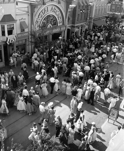 1955 Grand Opening Of Disneyland Disney Photo 42000699 Fanpop