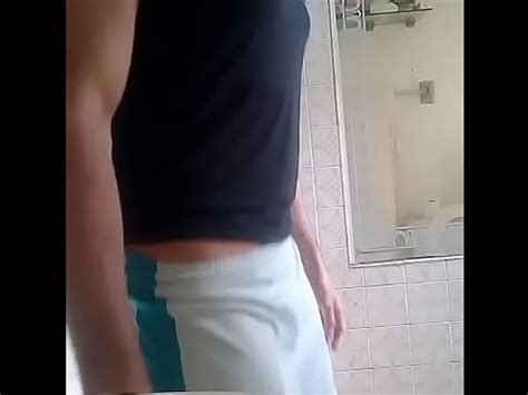 Jhonkeiner Batiendo Su Paquete Xvideos