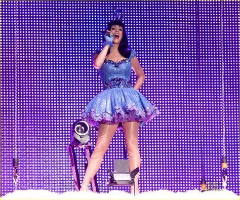 Katy Perry Rocks Out In Rio Photo 2583577 Katy Perry Pictures Just Jared