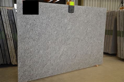 Super White Granite Achieves The Carrara Marble Look But Is A Stronger Stone Lglimitlessdesign