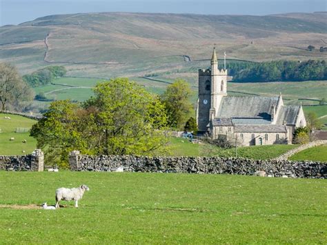 St Margarets Church Hawes Yorkshire Dales National Park Lake