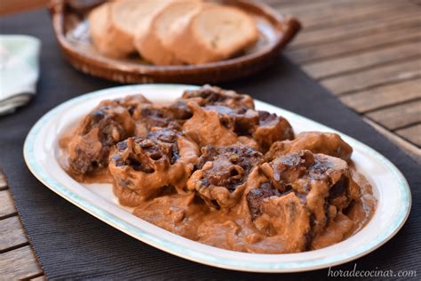 Rabo De Toro Al Vino Tinto Rabo Vacuno Horadecocinar