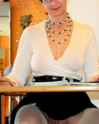 Granny Showing Porn Pictures XXX Photos Sex Images Page PICTOA