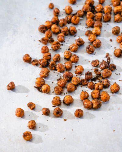 Crispy Roasted Chickpeas That Stay Crispy A Couple Cooks