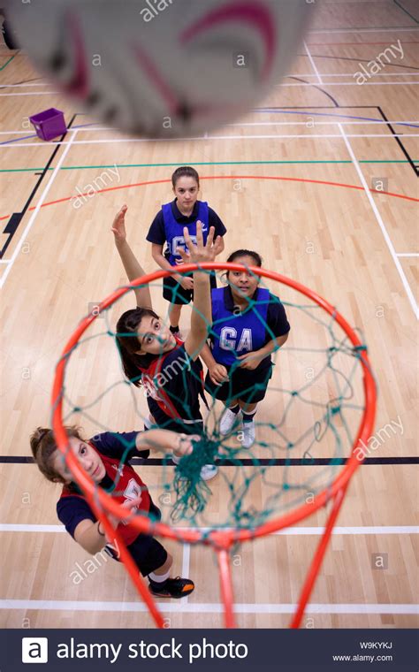 Netball school girls High Resolution Stock Photography and Images - Alamy