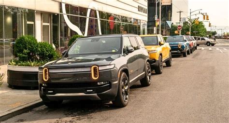 Rivian Q3 Earnings Highlights Revenue Eps Miss Ceo Confident In Q4