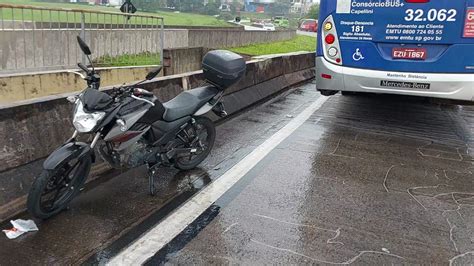 Motociclista Fica Em Estado Grave Ap S Acidente No Trevo Da Bosch Cbn