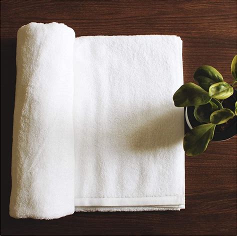 Premium Bath Towel 100 Cotton White 550 Grams At Rs 310 Piece Solapur