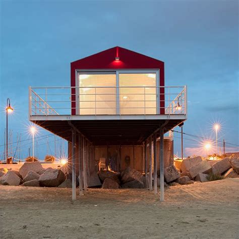 Hovering Homes: 12 Cantilevered & Elevated Residences Maximize Views | Urbanist