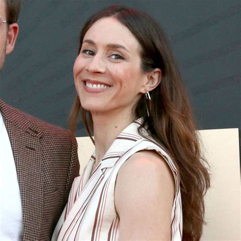 PLL S Troian Bellisario Strips Down For Nude Photo On Th Birthday