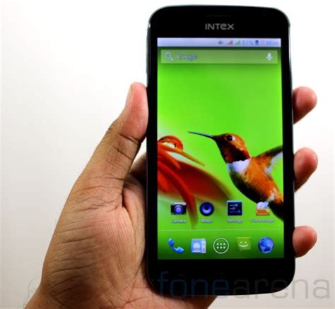 Intex Aqua I 5 Review