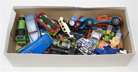 BOX ASSORTED TOY CARS