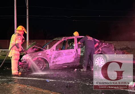 Se Incendia Auto Después Del Chocar Contra Camioneta En Tenancingo Cuarto De Guerra Tlaxcala