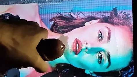 Emilia Clarke Cum Tribute Gay Masturbation Porn XHamster