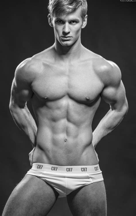 Simon Mathis Archives Nude Men Nude Male Models Gay Selfies Gay Porn