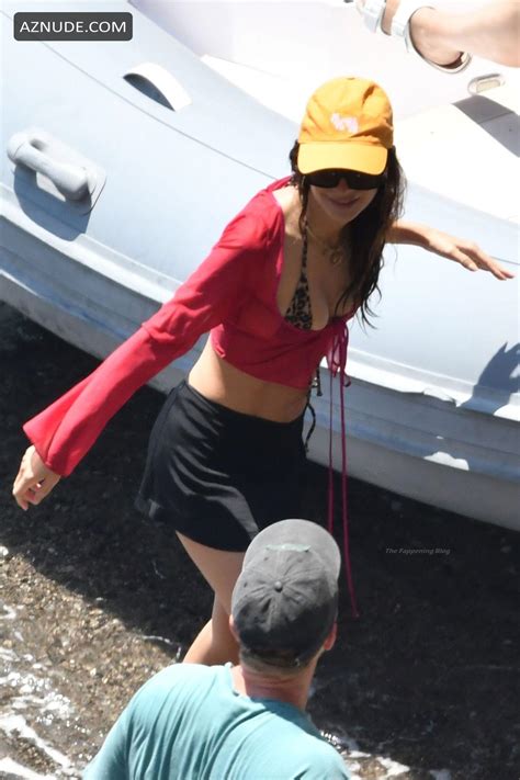 Emily Ratajkowski Sexy Flashes Her Nude Tits In A Tiny Bikini In Positano Aznude