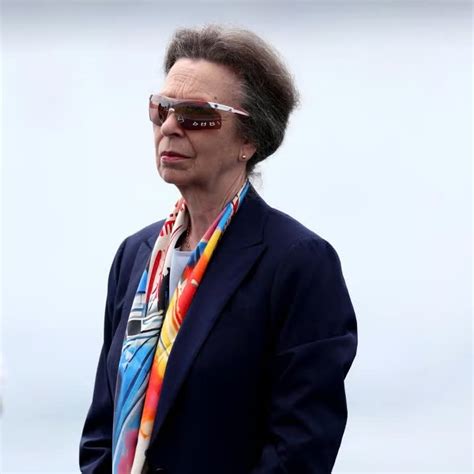 Kính mắt thể thao bỗng hot sau hiện tượng nữ xạ thủ Hàn Quốc Kim Yeji