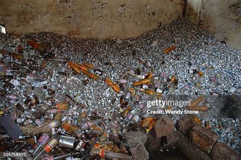 Needle Disposal Photos and Premium High Res Pictures - Getty Images