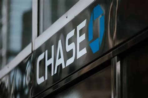 Chase Bank online services down as thousands of customers unable to ...