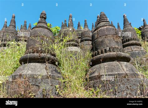 Koe Thaungkothaung Pagodamrauk Uburmamyanmar Stock Photo Alamy