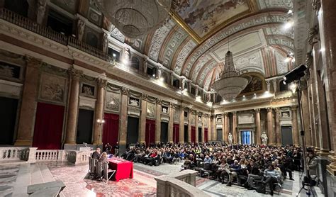 Successo A Palazzo Ducale Per L Impero Di Genova Oltre Mila