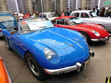 4ta. Exhibición de Autos Clásicos en el Palacio de Minería