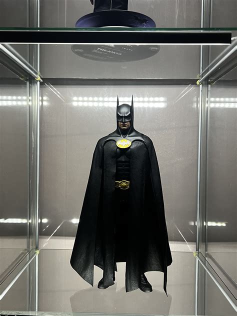Hot Toys MMS Batman Returns Batman And Bruce Wayne Keaton Set Page