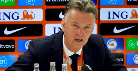 Valentijn En Van Gaal Clashen Op Persconferentie We Stoppen Hiermee