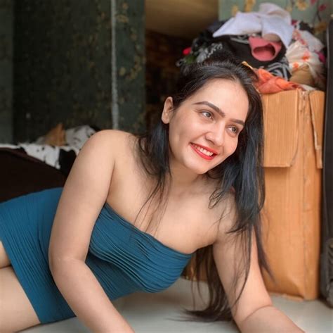 Vela Instagram 1737491378720 Porn Pic