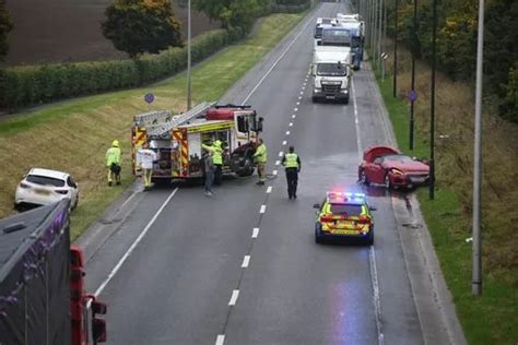 Emergency Services Called To Car Crash At Peaks Parkway Grimsby Live